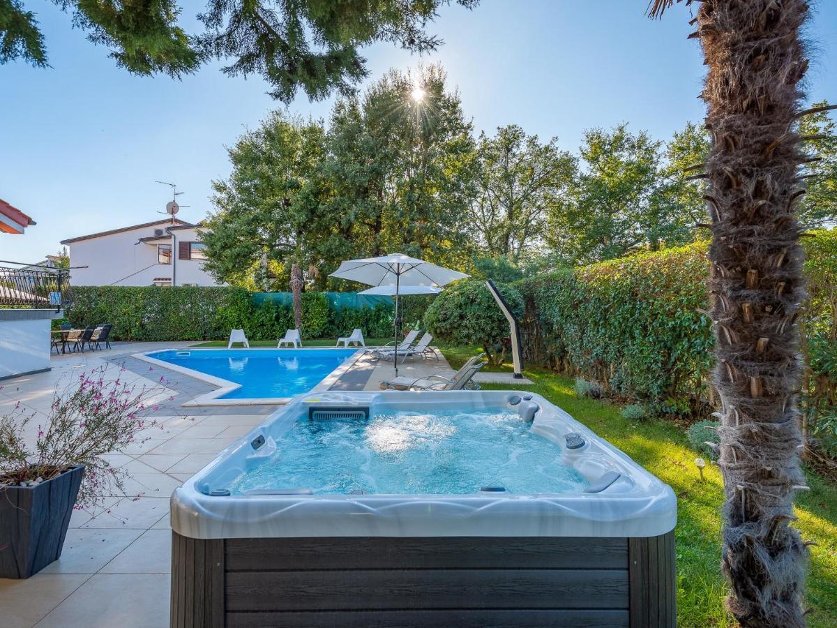 Villa Martimar With Pool And Hot Tub In Istria Rosini エクステリア 写真