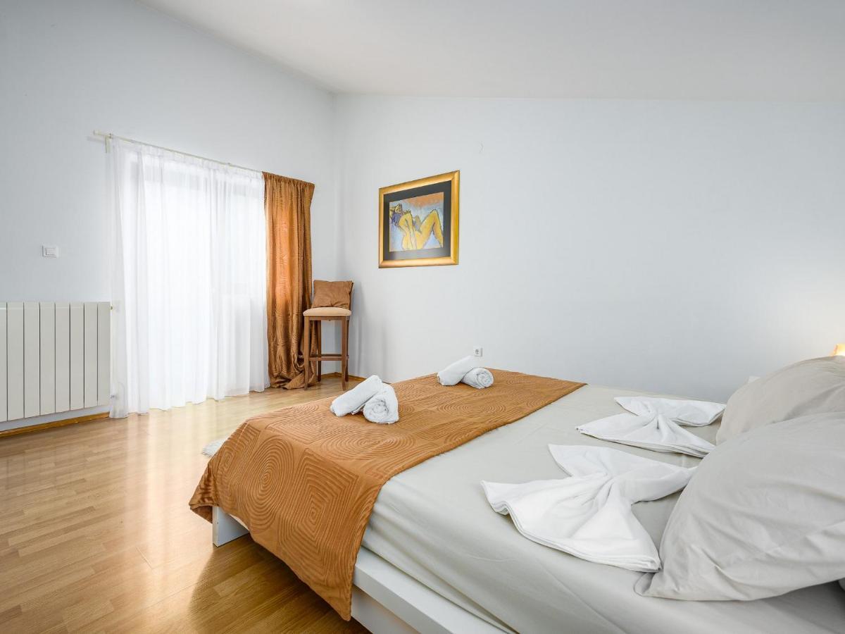 Villa Martimar With Pool And Hot Tub In Istria Rosini エクステリア 写真